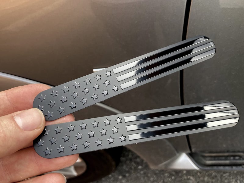 شعار سيارة eVerHITCH USA المعدني الأمريكي لسيارات الشاحنات 2Pack 6x1 أسود