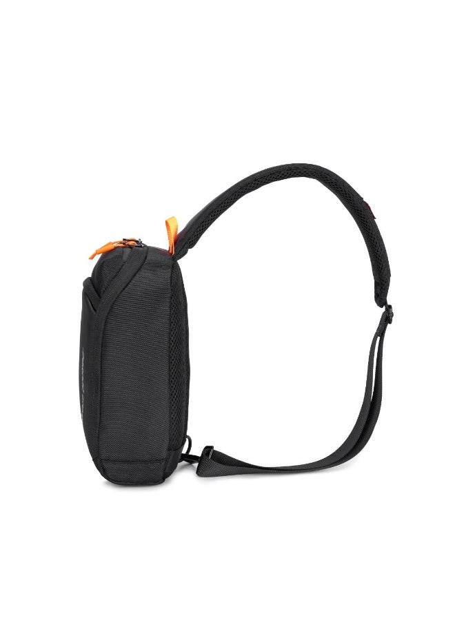 Porodo Gaming Cross Body Bag with PD 40W Type-C Charging & Water-Resistant Design - Image 4