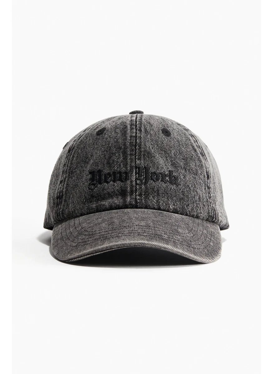 H&M Embroidered-Motif Denim Cap