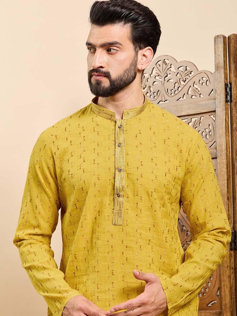SWAGG INDIA كُرتا قطنية هندسية عادية مزخرفة للرجال - Image 2