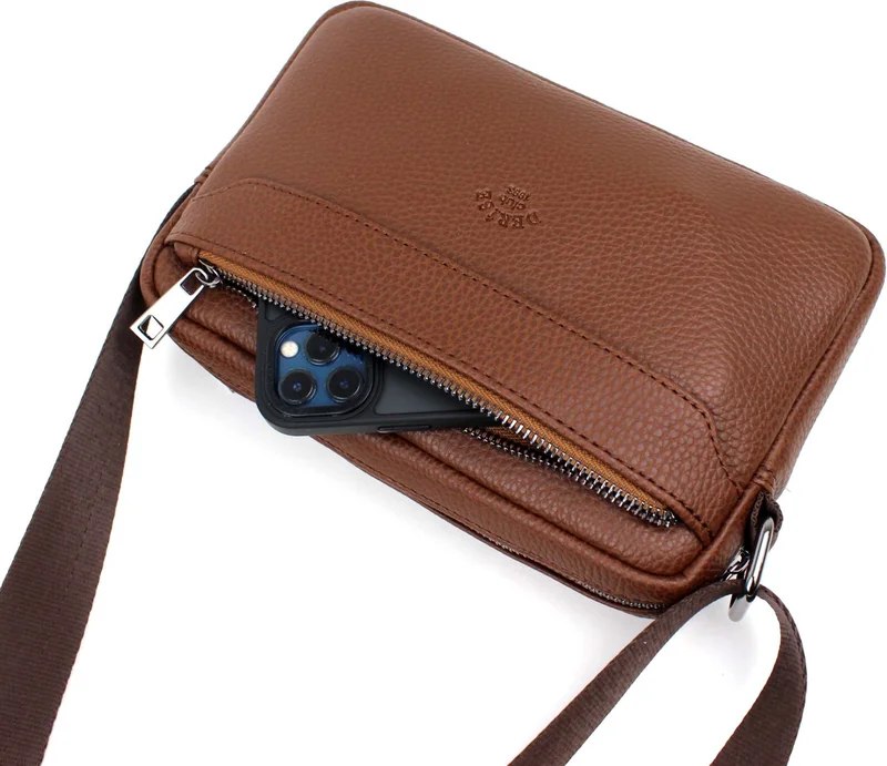 ديرسي كلوب Men's Brown Medium Shoulder Messenger Bag