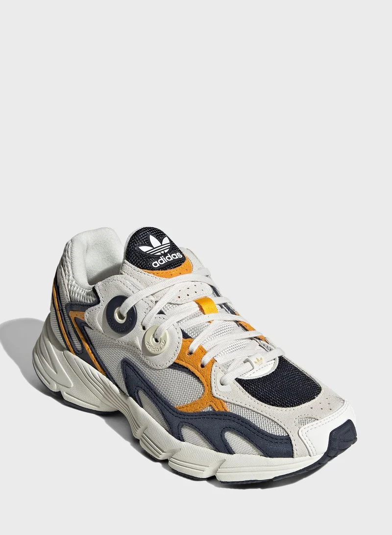 adidas Originals Astir