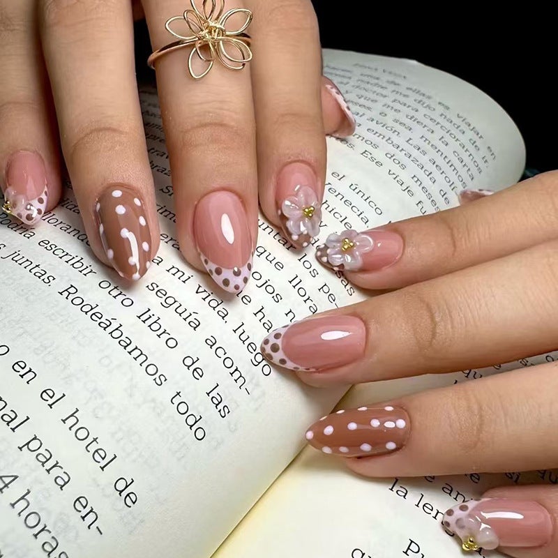 طقم أظافر صناعية قابلة لإعادة الاستخدام بتصميم نيود منقط نقاط زهري - موديل Z1307 - Image 1