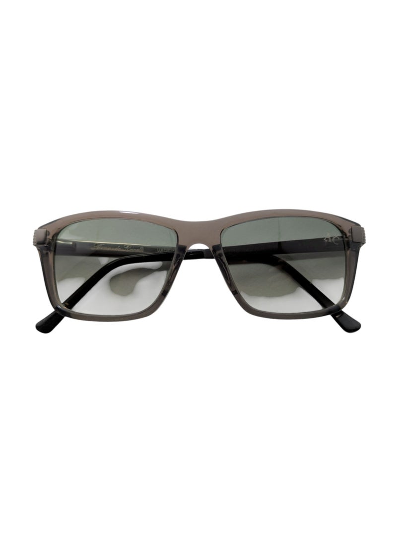Armando Cavelli - Authentic Armando Cavelli sunglasses, crafted from carefully selected premium acetate for a luxurious look and longevity with extensive use. This model combines modernity and classic style, with a raw grey acetate front and gunmetal -plated metal temples to complete your luxury look. Comes with premium polymer lenses offer UV400 protection in a gradient olive green. - Image 1