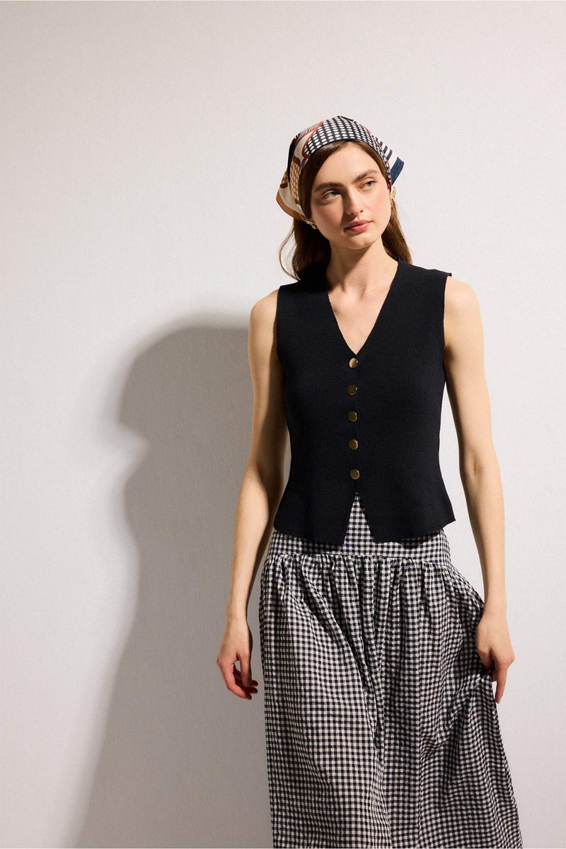 DeFacto Slim Fit V-Neck Knitwear Vest - Image 3
