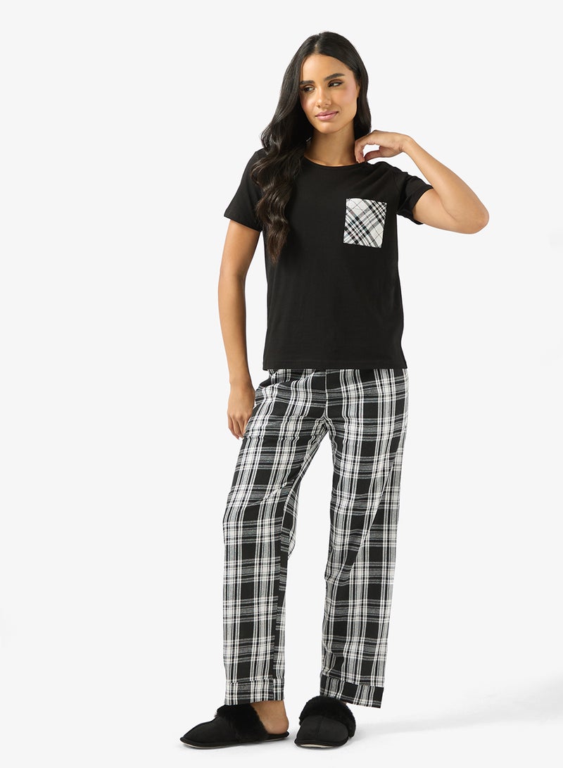 جينجر طقم بيجاما وتيشيرت قطني بقصة مريحة - Image 5