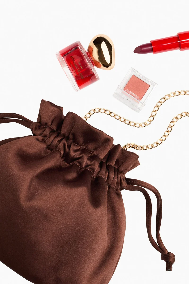 H&M Drawstring make-up bag
