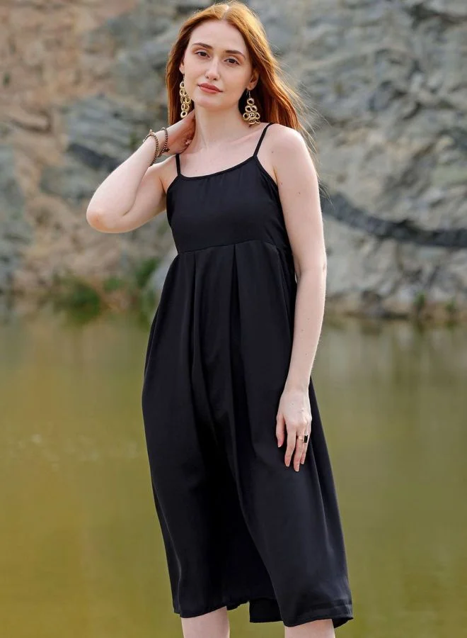 Women Fit and Flared Solid Square Neck Sleeveless Pleated Dress