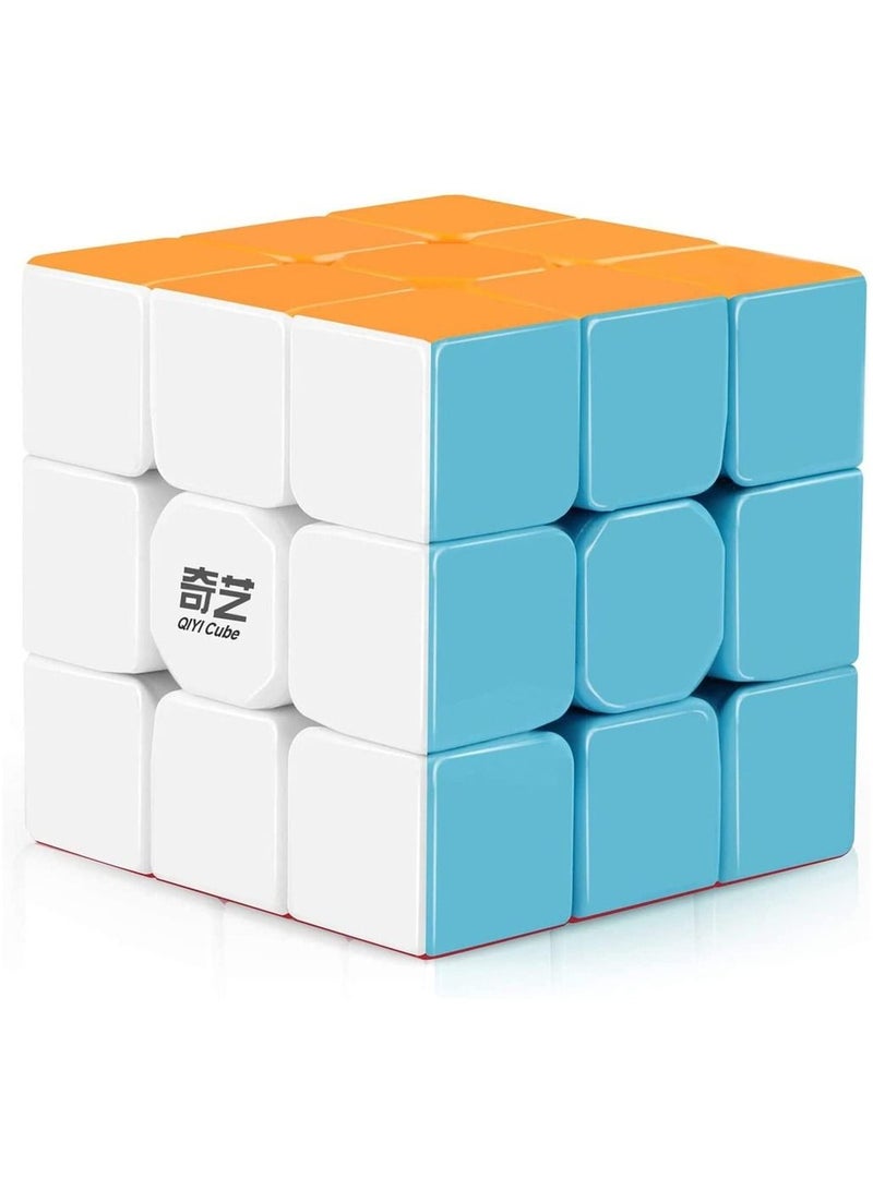 مكعب روبيك متعدد الألوان مصنوع بطريقة سحرية