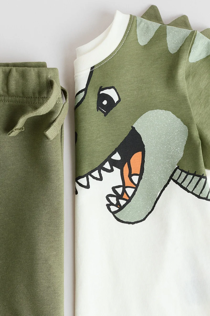 اتش اند ام طقم من تي-شيرت وسويت شورت - قطعتين