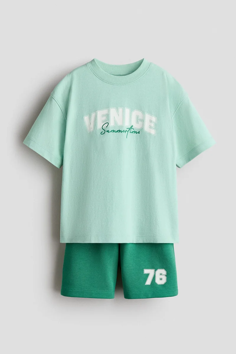 H&M 2-piece T-shirt and sweatshorts set