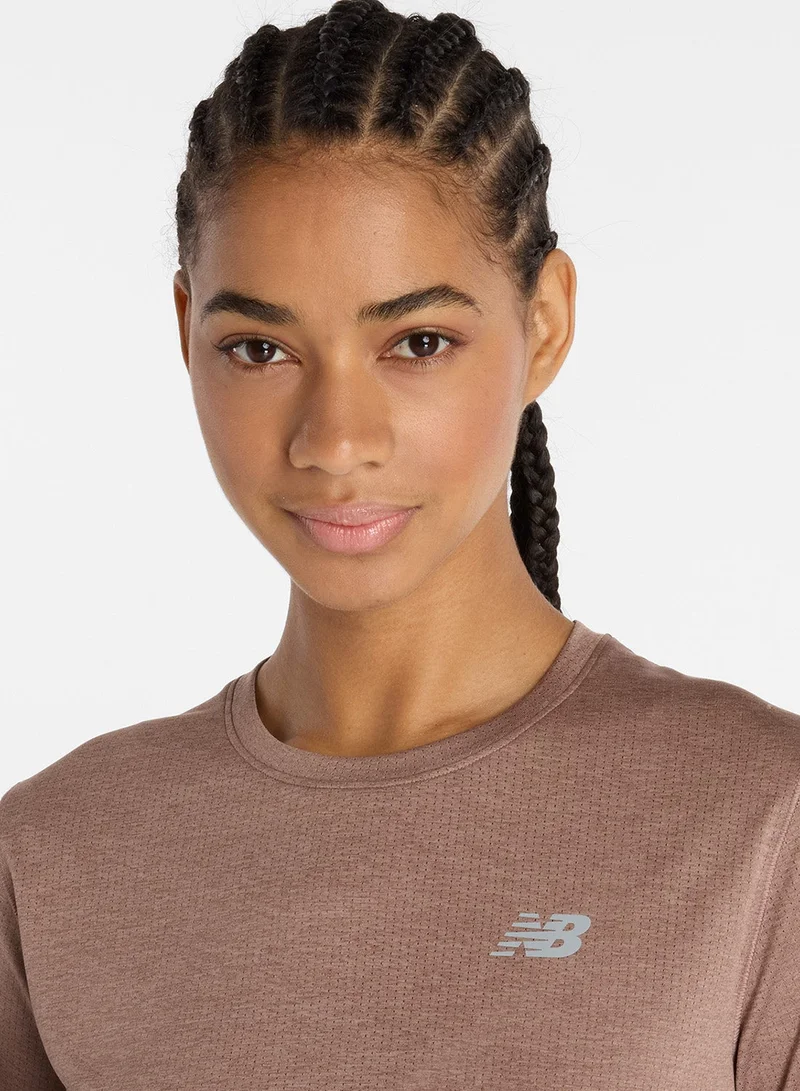 نيو بالانس تيشيرت أثليتكس