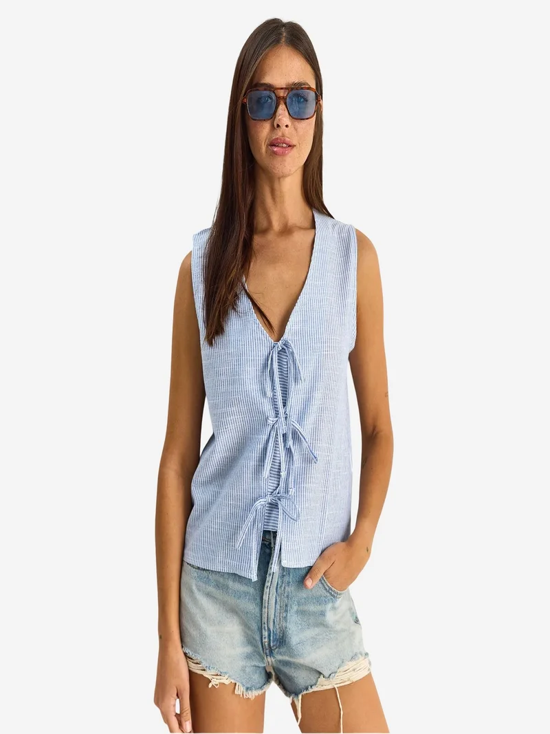 بيانكو لوتشي LUCCI Striped V-Neck Blouse with Tie Detail
