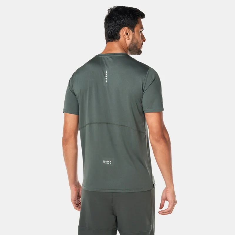 Sun and Sand Sports Men's Active Training T-Shirt