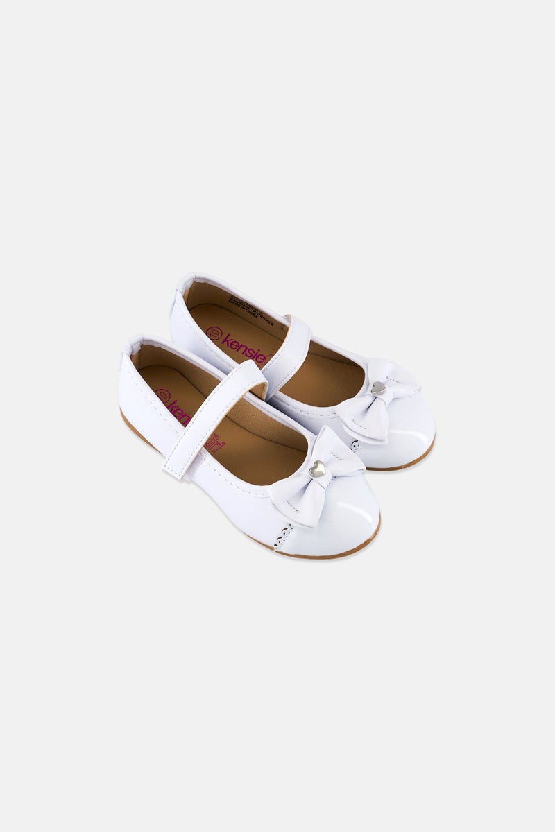 Kensie Girl Toddlers Girl Velcro Shoes, White  - Image 4