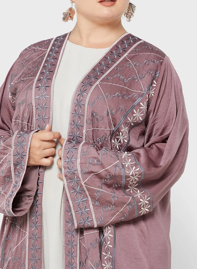 Hayas Closet Curve Open Front Embroidered Abaya