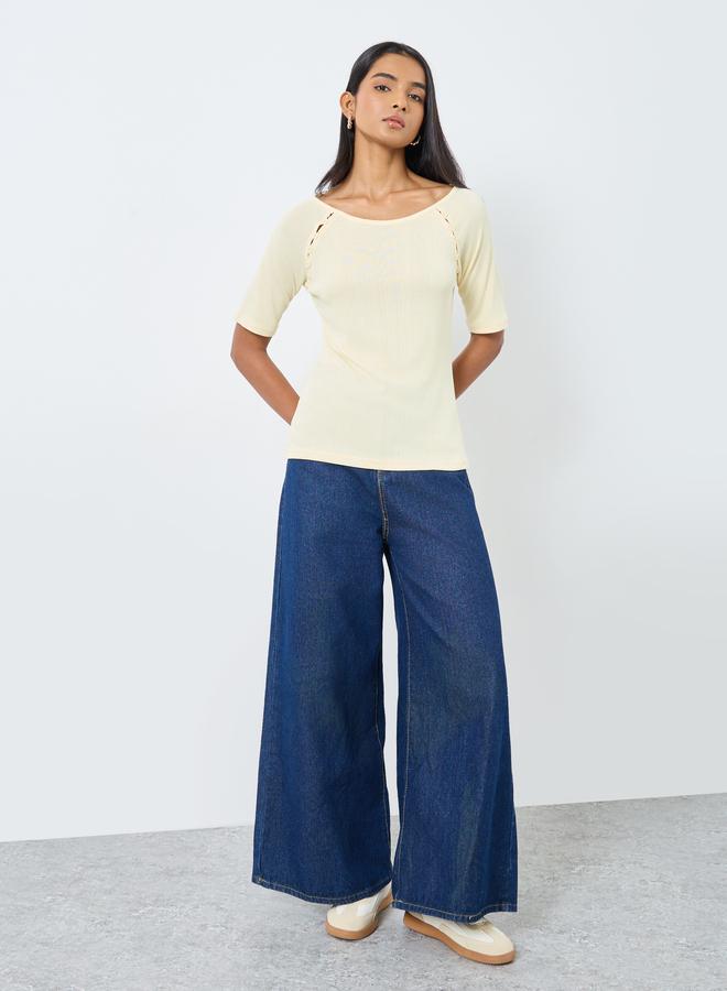 تايك تو بلوزة محبوكة بأزرار ذات ملمسين مختلفين - Image 2