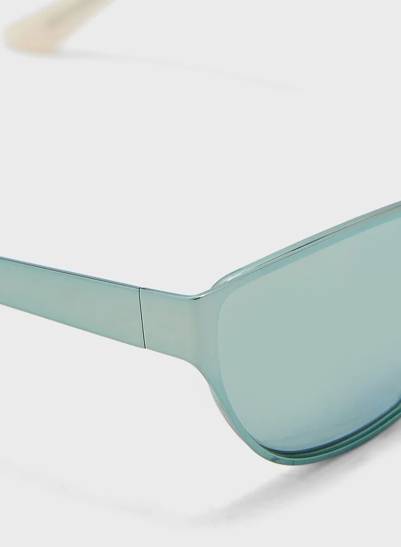 GUESS Shiny Light Shape Sunglasses