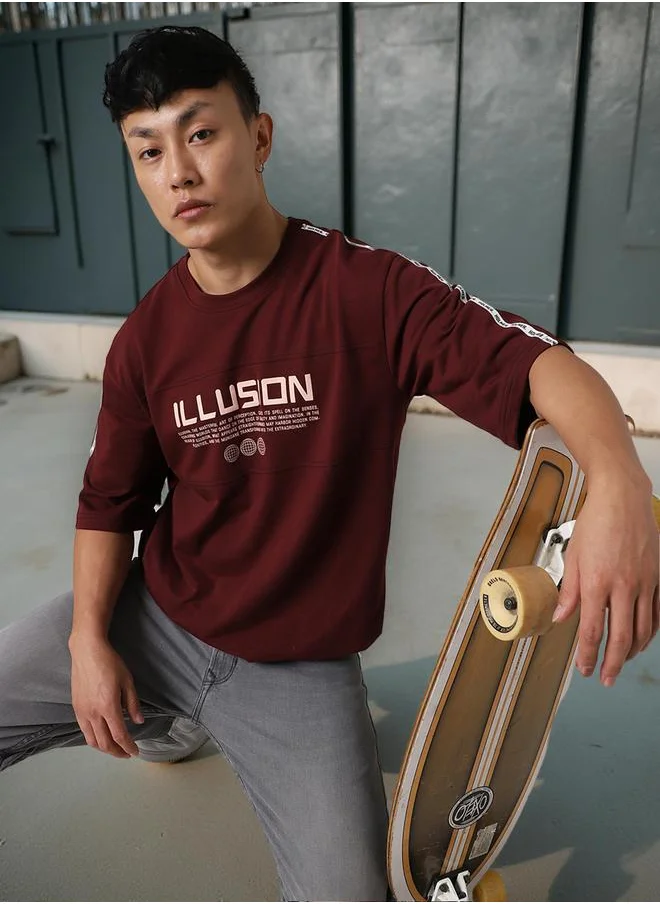 هوبرهولمي Men Futuristic Printed Oversized Fit T-shirt