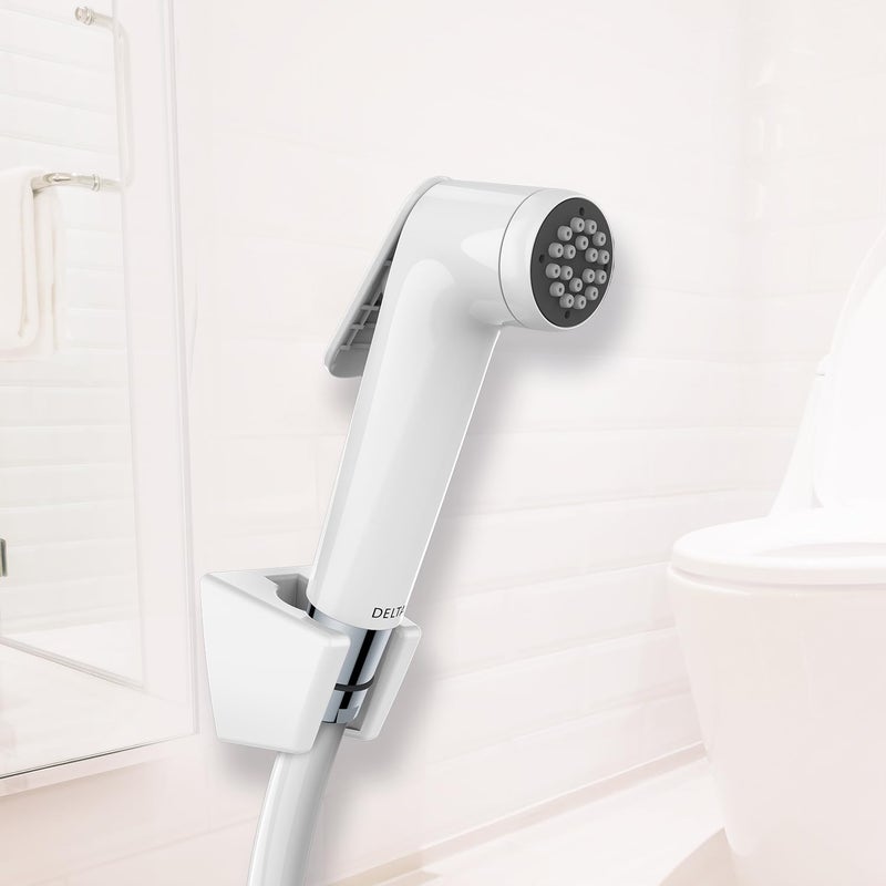 DELTA FAUCET صنبور دلتا | صنبور صحي مع خرطوم مرن بطول 1.2 متر وحامل | رشاش نفاث متميز للمرحاض (هيكل أبيض) | 22901-I-W - Image 1