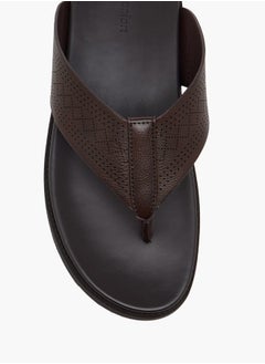 Le Confort Men's Textured Slip-On Sandal  - Image 3