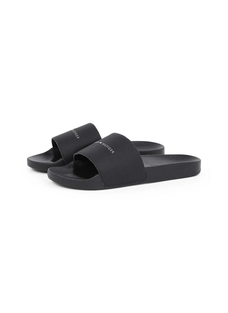 تومي هيلفيغر NYC POOL SLIDES