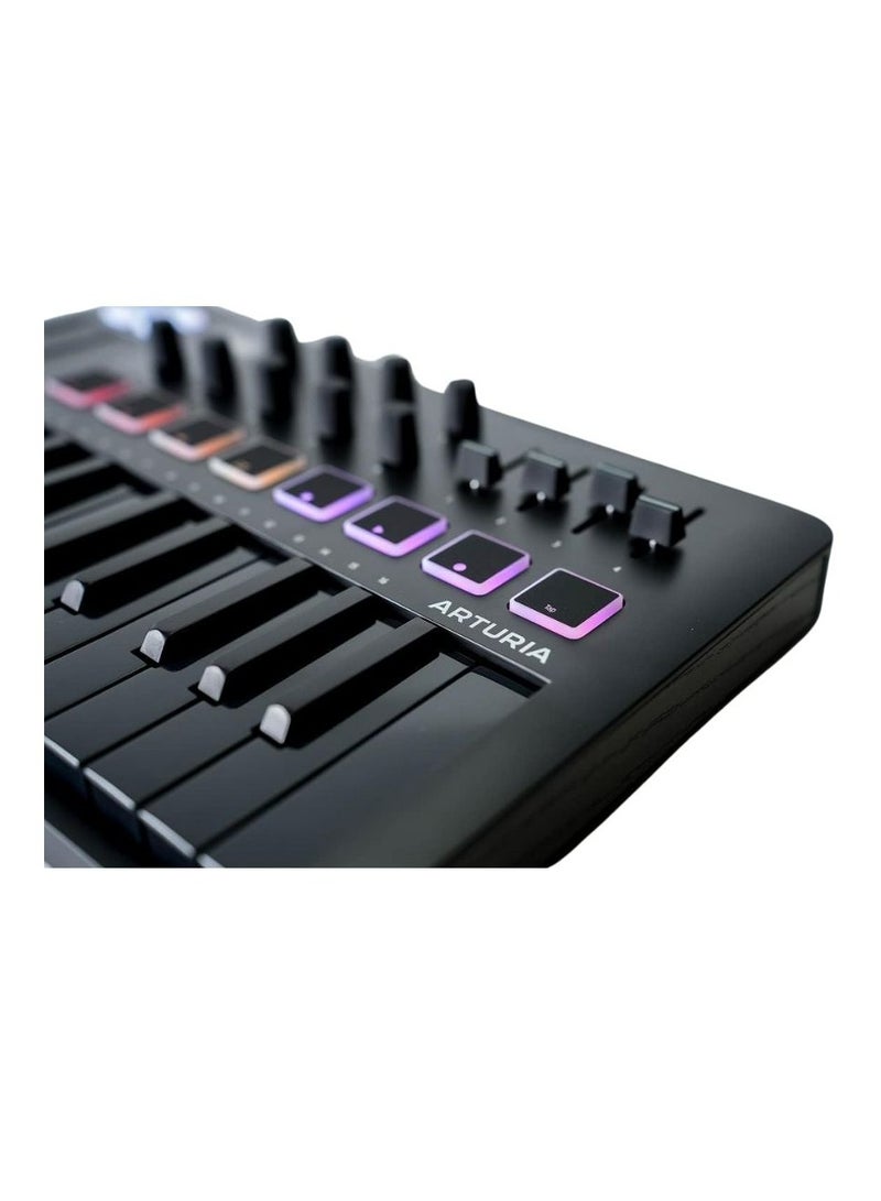 أرتوريا جهاز التحكم بمفتاح رفيع Arturia MiniLab MK3 25 - أسود عميق - Image 3