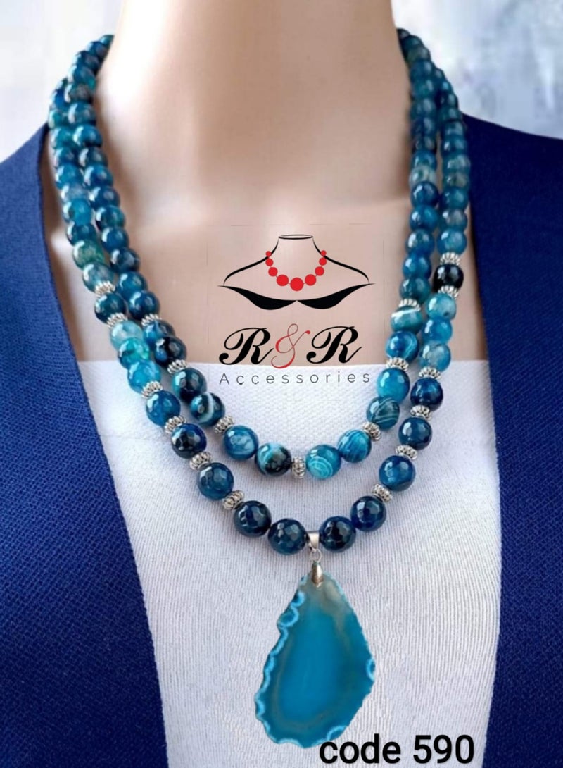 R&R Women's necklace with two rounds of natural Yemeni agate with an agate pendant