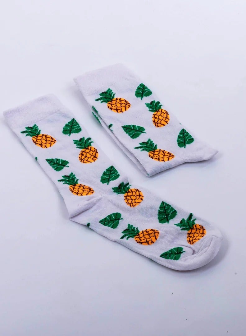 جوارب الأناناس الأبيض – جوارب أنيقة ومريحة بطابع الفواكه الاستوائية للرجال والنساء والأطفال