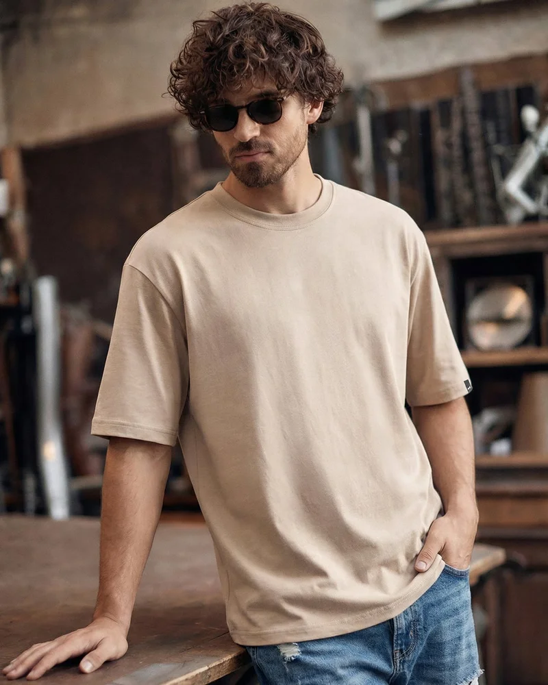 بيواكوف تيشيرت رجالي كبير الحجم بلون بني جذور الزنجبيل