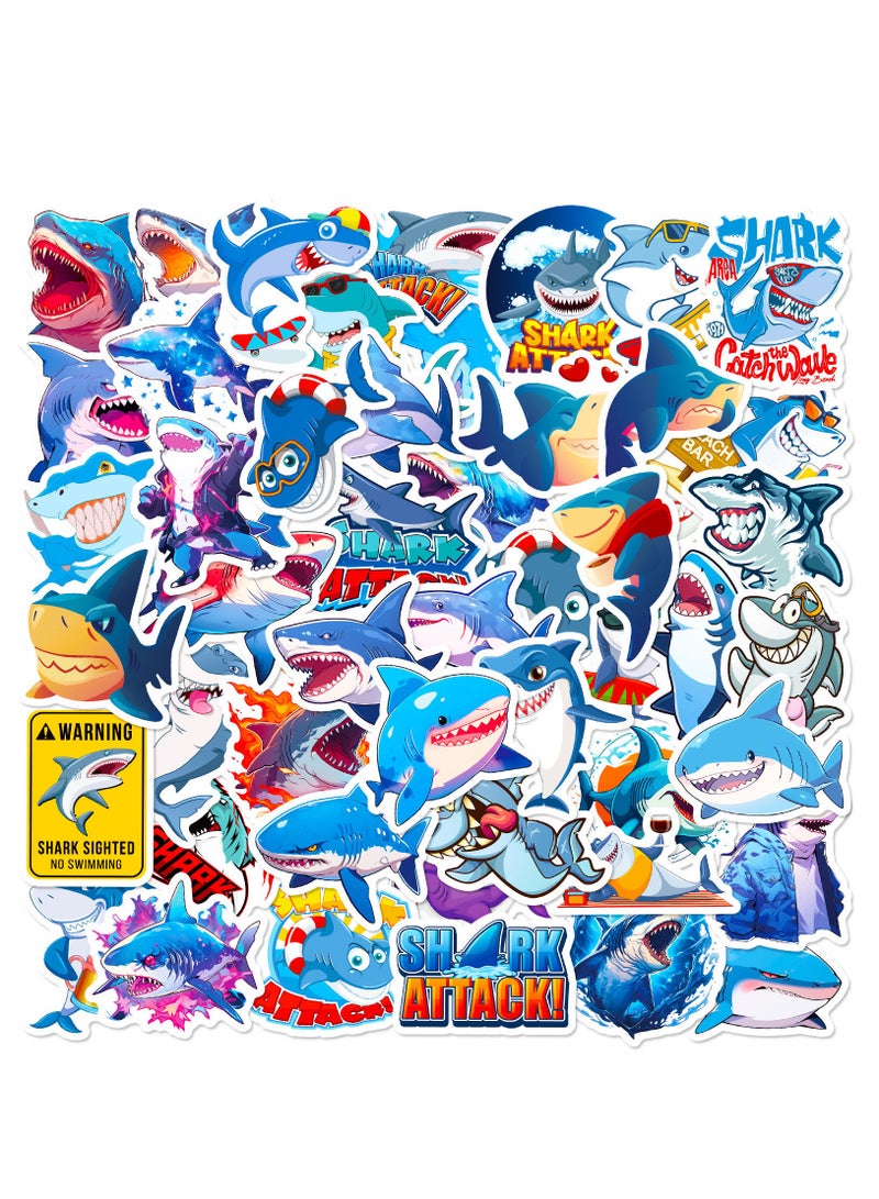 50 قطعة من ملصقات الديكور البلاستيكية المقاومة للماء والكرتونية البحرية لأجهزة الكمبيوتر المحمول وزجاجة لوح التزلج وخوذة الكمبيوتر المحمول وملصقات القرش الكرتونية وملصقات حيوانات المحيط للأطفال - Image 1