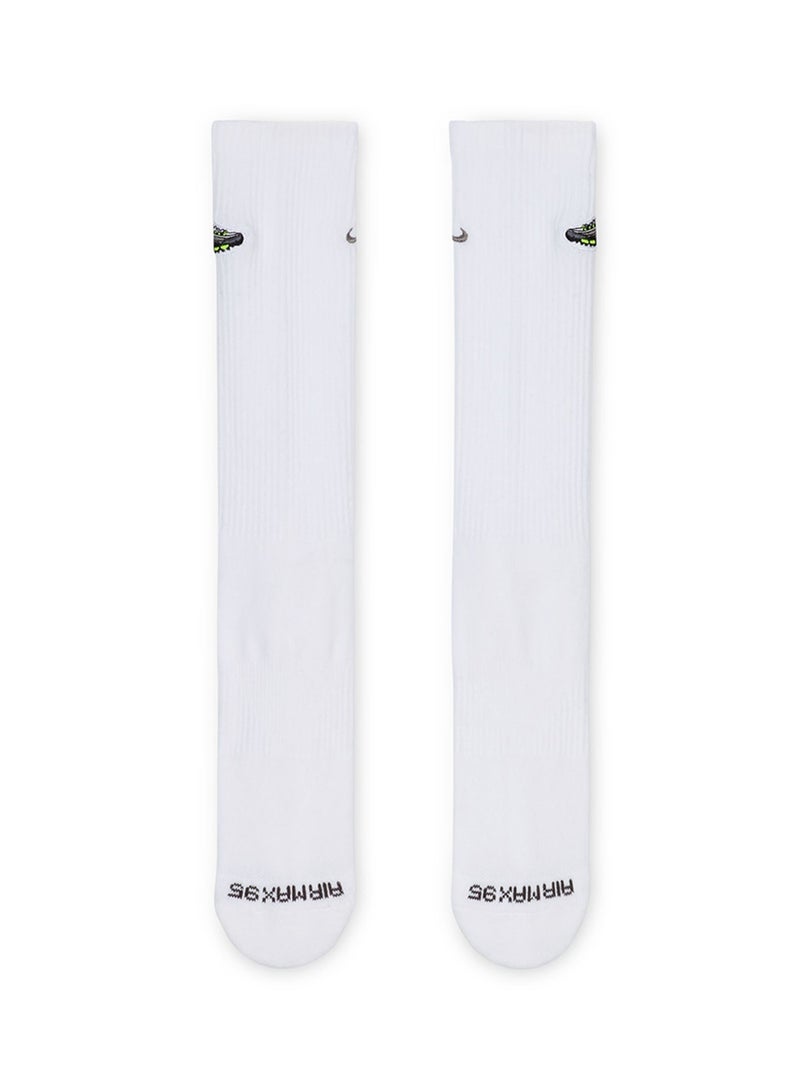 Nike Everyday Cushioned Crew Socks - Image 2