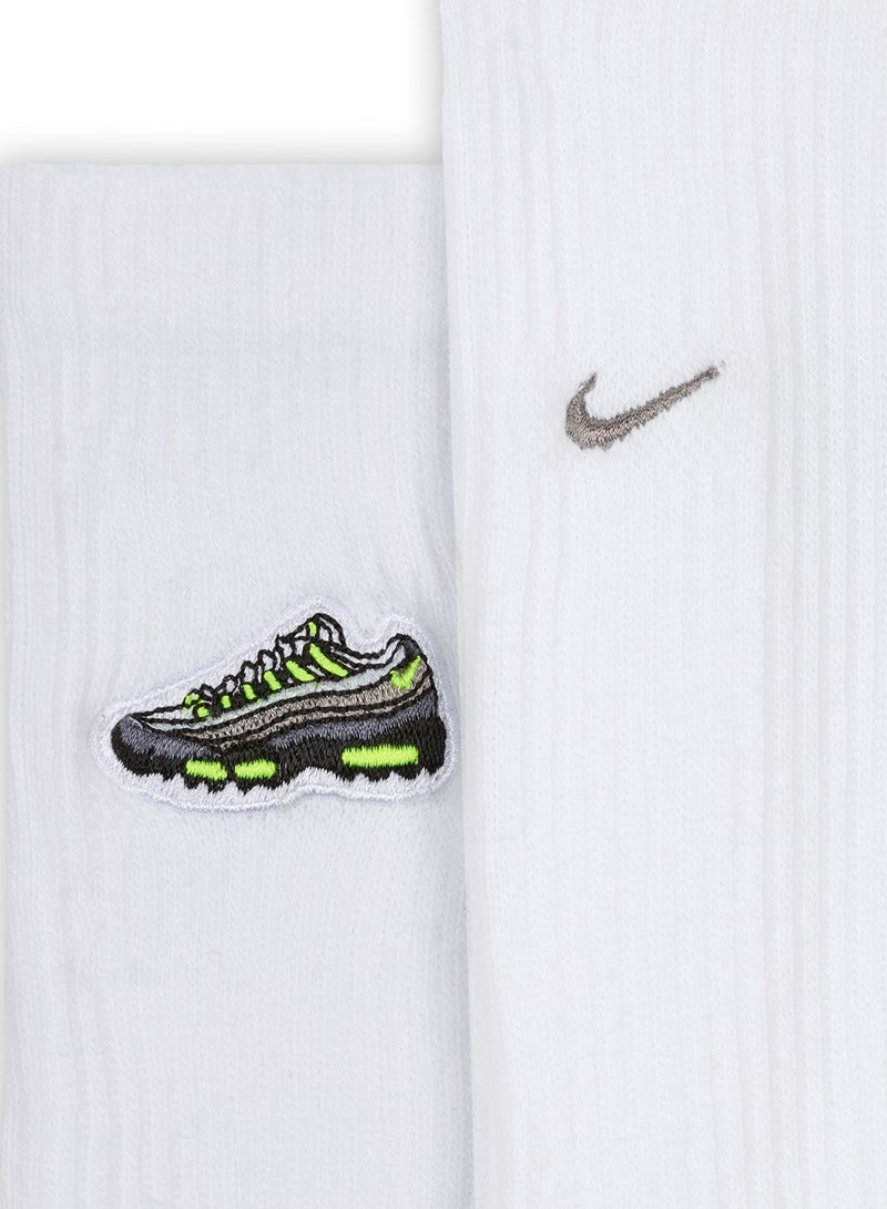 Nike Everyday Cushioned Crew Socks - Image 3