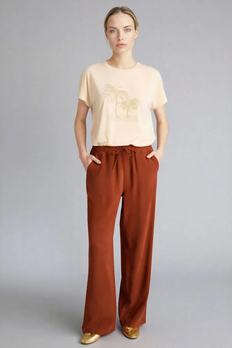 ديفاكتو Straight Fit Wide Leg Trousers