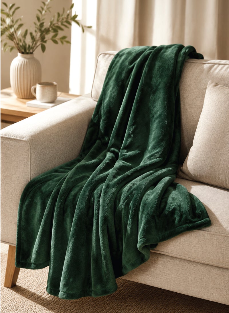 Elega Decor Flannel Blanket – Single (150x200 cm) | Solid Dark Green | Ultra-Soft, Lightweight & All-Season Comfort - Image 5