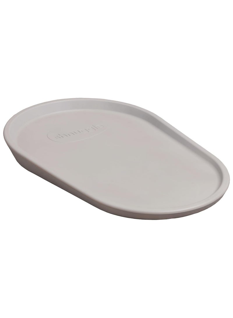 Shnuggle حصيرة تغيير قابلة للضغط | وسادة تغيير حفاضات للأطفال | مادة رغوية ناعمة ودافئة | قاعدة غير قابلة للانزلاق | صحية | غير سامة | سهلة التنظيف ومسحها، لا حاجة لغطاء | بيج رمادي - Image 2