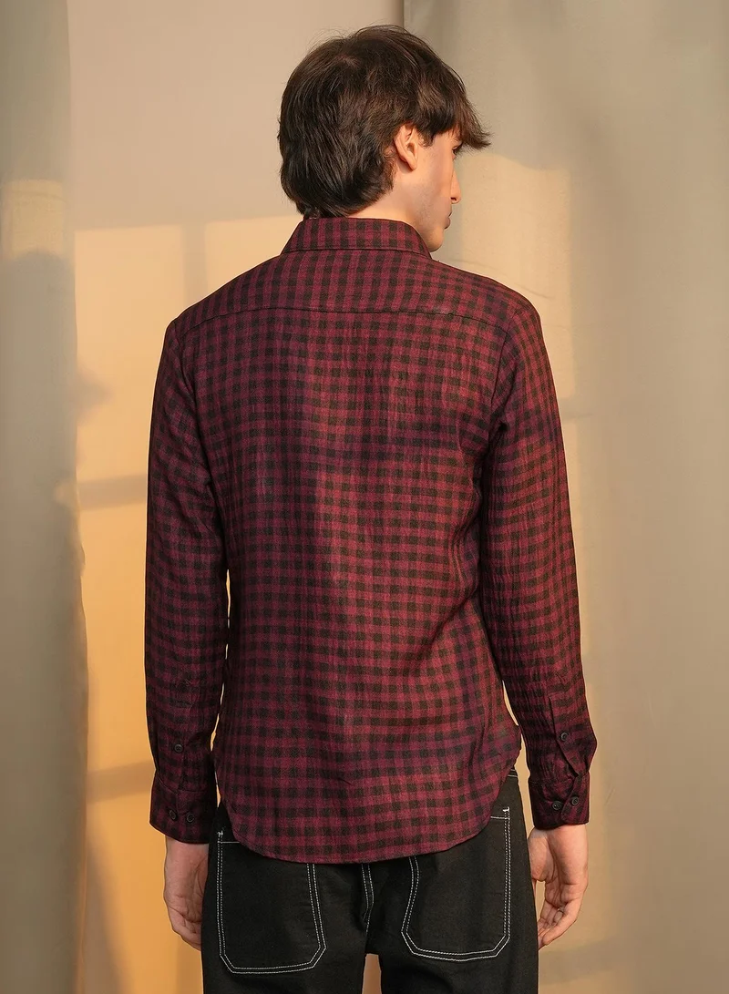 Campus Sutra Men's Wine Red & Charcoal Black Gingham Shirt