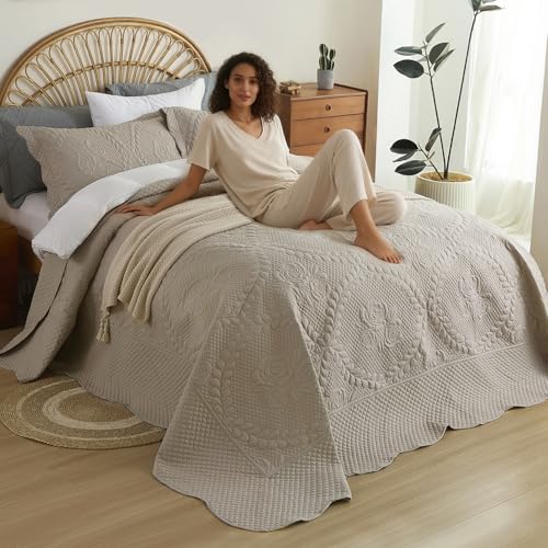 EVENHUG Oversized King Bedspreads California King Quilt Set with Pillow Shams Extra Wide Large King Size Quilts Lightweight Coverlet Bedding Sets Taupe 120"x120" - Image 3