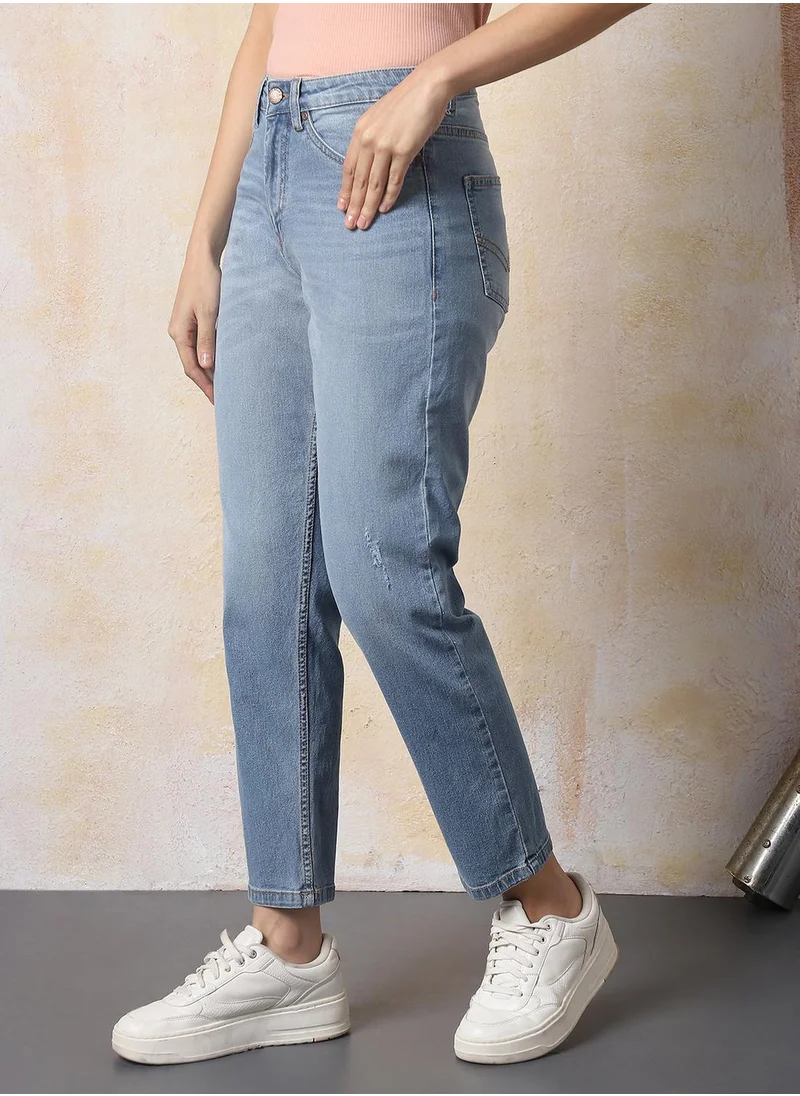 هاي ستار Stay effortlessly stylish with this comfortable Blue Mom Jeans Washed design crafted from 98% cotton and 2% elastane with Button closure.
