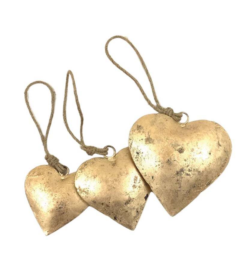 THOR INSTRUMENTS Antique Style Hangings Heart-Shaped Iron Ornament with Golden Antique Finish, 3D Sign with Hanging Love Symbol with Golden Finish and Heart Bell, Wall Art for Home Indoor Outdoor (4,4.5,6 Inch) - Image 3