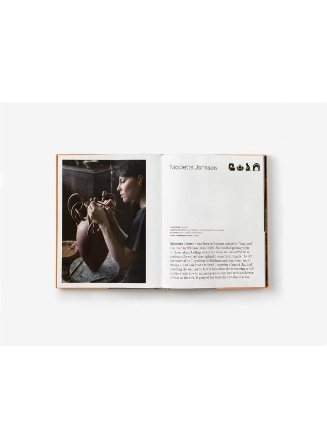 null - Earth & Fire: Modern potters, their tools, techniques and practices - Image 1