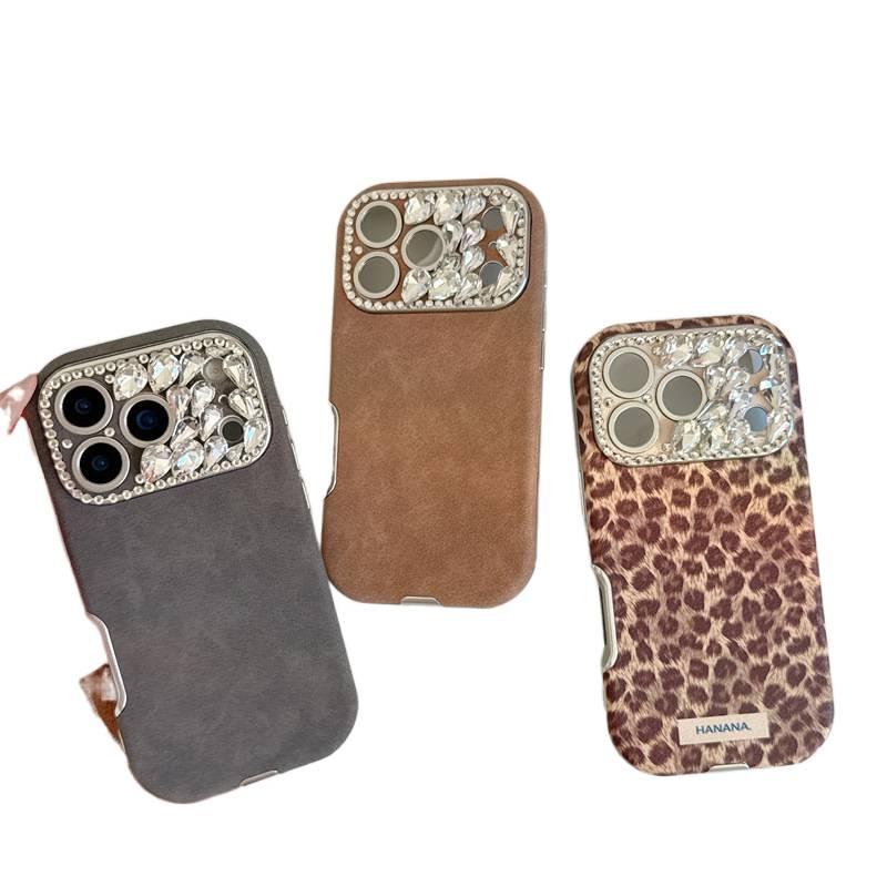 Protective Case | Gray | Vintage Leopard Pattern | Cover for iPhone 16 / 16 Plus / 16 Pro / 16 Pro Max - Image 3