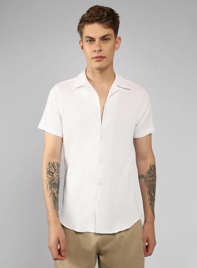 دينيس لينغو Relaxed Fit White Popcorn Collared Neck Shirt