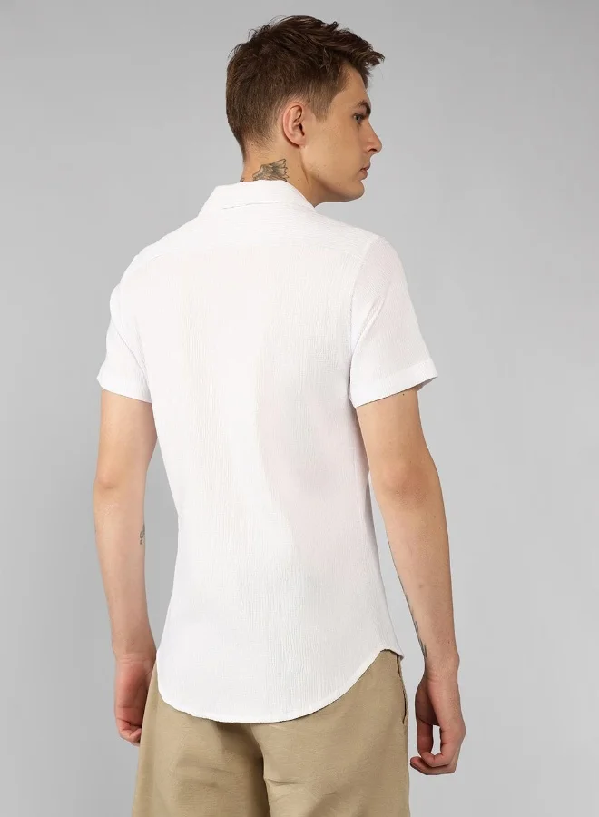 دينيس لينغو Relaxed Fit White Popcorn Collared Neck Shirt