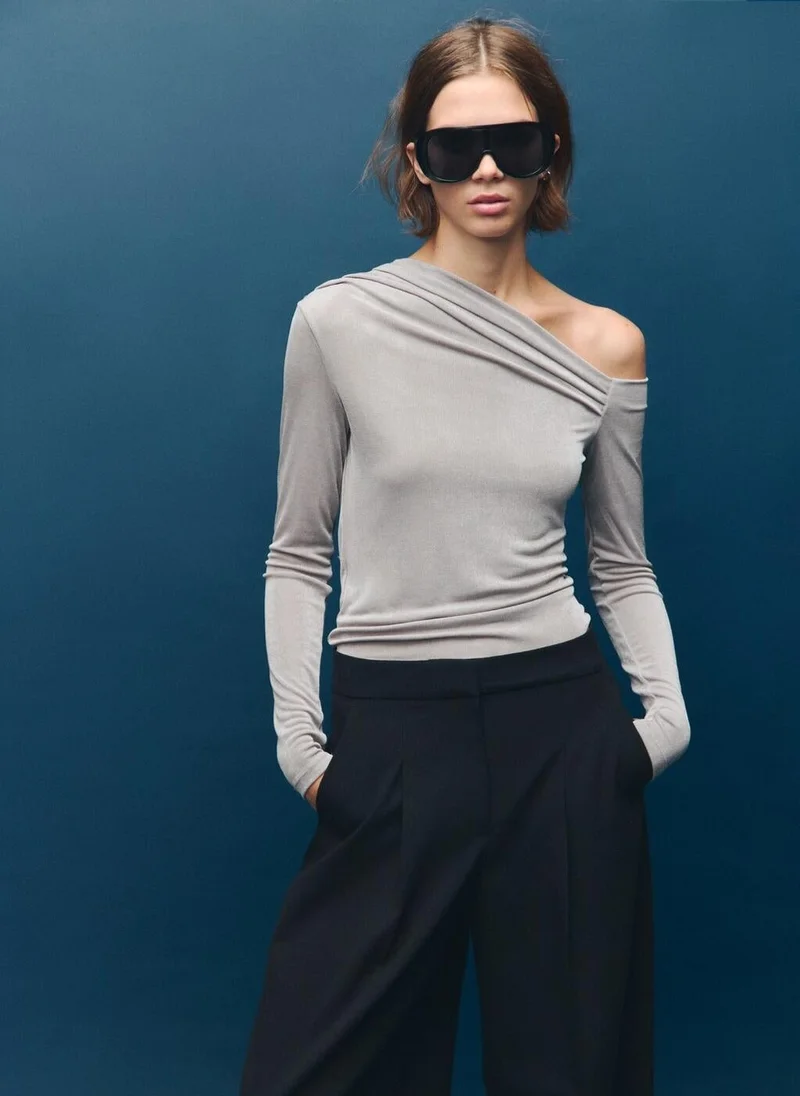 MANGO Asymmetrical long-sleeved t-shirt