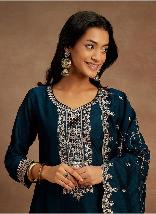 Libas Embroidered Kurta and Mid Rise Trouser with Dupatta Set by Styli  - Image 4
