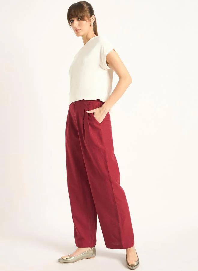 Femmella Femmella Solid Dual Button Detail Pleated Straight Pants