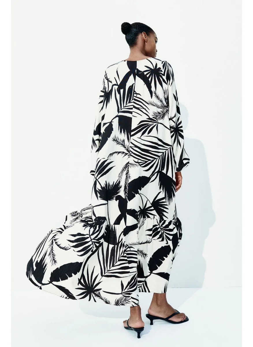 اتش اند ام Tie-Belt Crêpe Dress