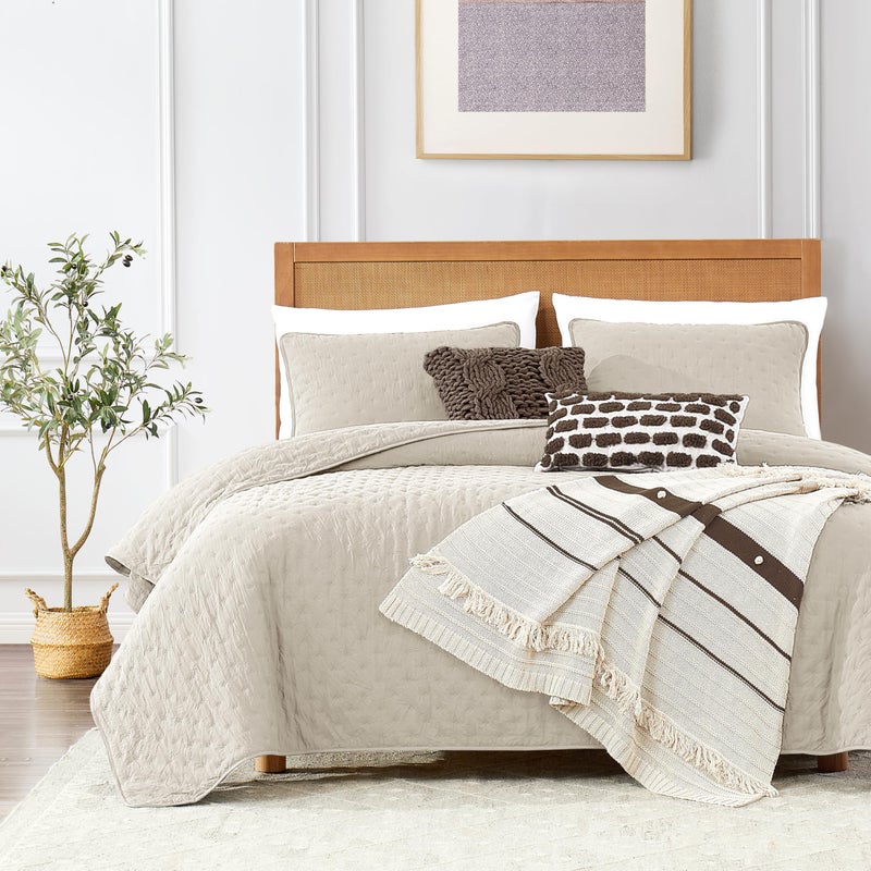 ROARINGWILD Beige Twin Size Quilt Bedding Set with 1 Pillow Sham, Lightweight Soft Microfiber Bedspread Coverlet, Thin Comforter Bed Cover for All Season, 2 Pieces, 68x90 inches - Image 1