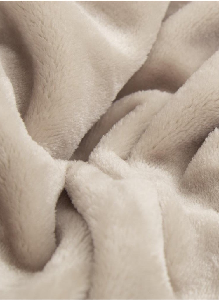 Sleep x Factory Light and soft fleece blanket  - Image 4